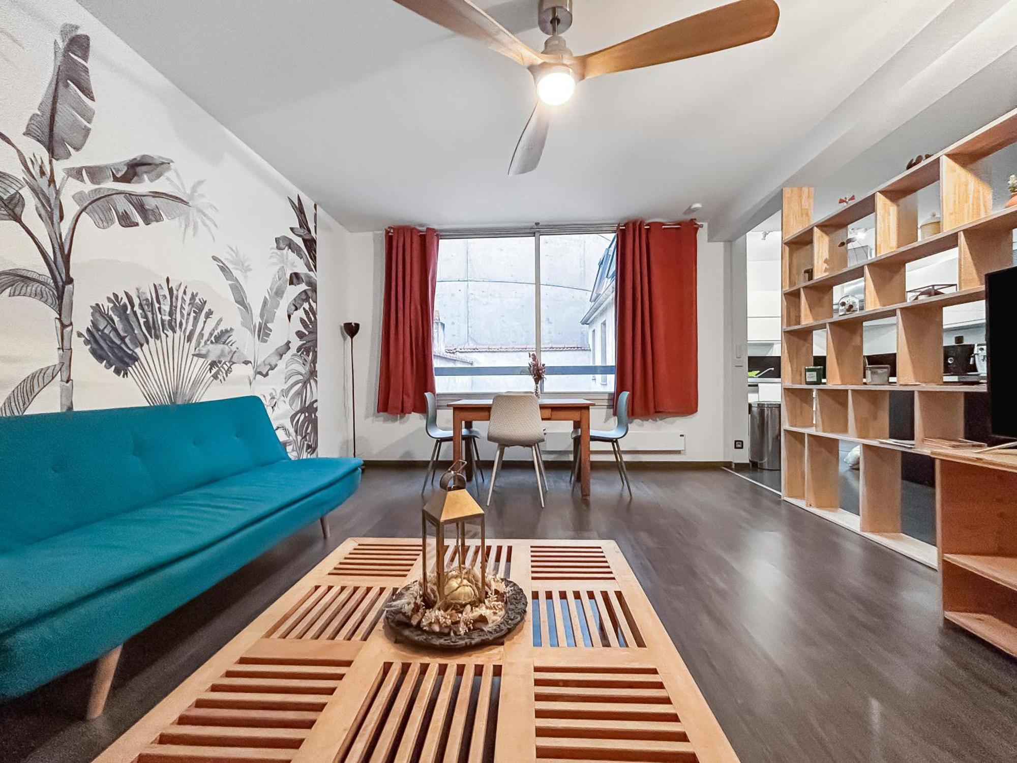 Duplex Hyper Centre